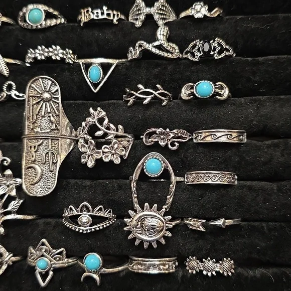 Lot of 30pcs fashion rings - Picture 3 of 3